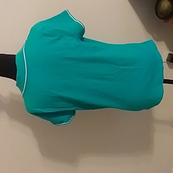 ST. JOHNS BAY Petite Polo - Picture 4 of 7